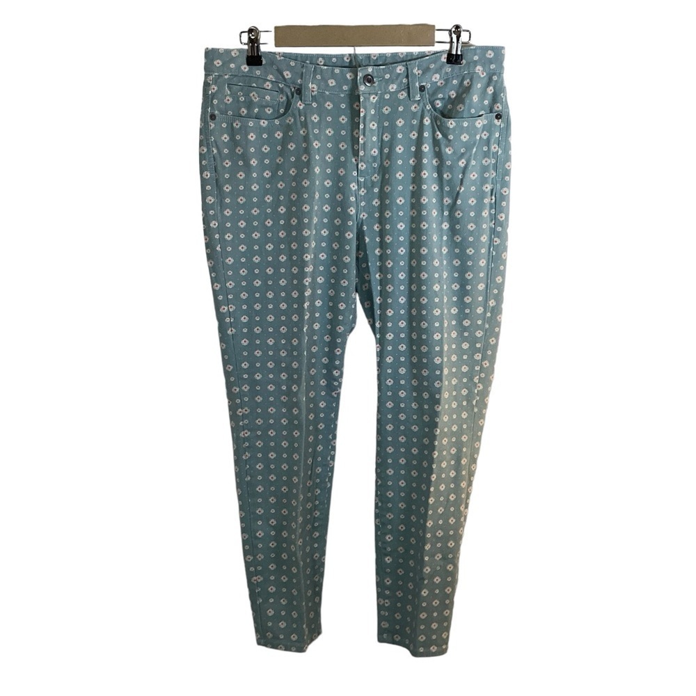 Orvis Women’s Green Denim Ankle Jeans With Tiny Flowers.  Size 14